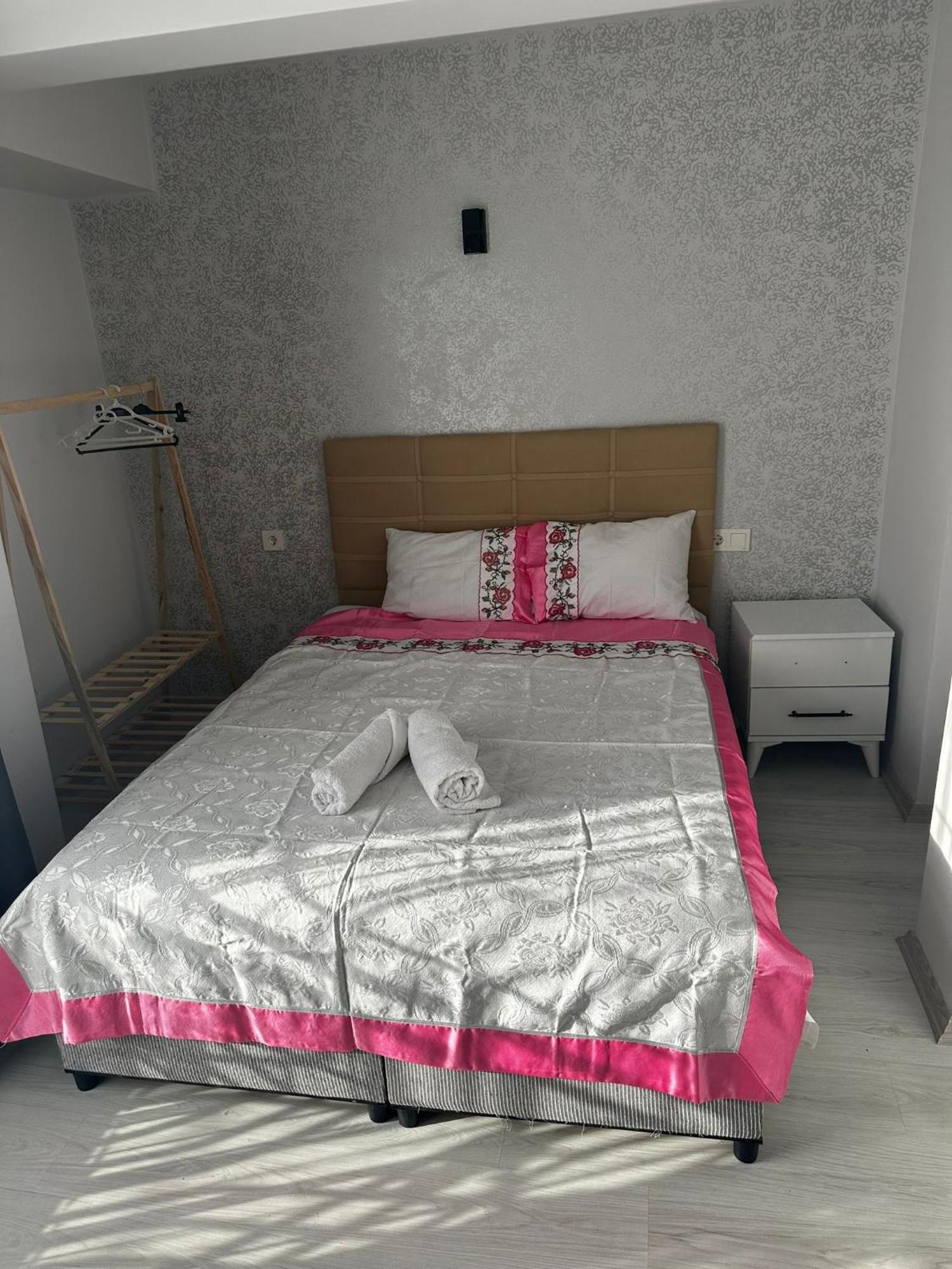 Holiday Beach Hotel Arnavutkoy Buitenkant foto