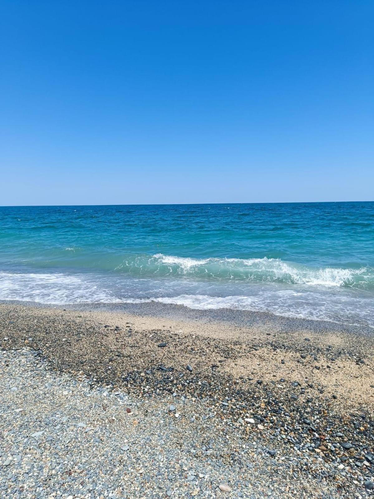 Holiday Beach Hotel Arnavutkoy Buitenkant foto