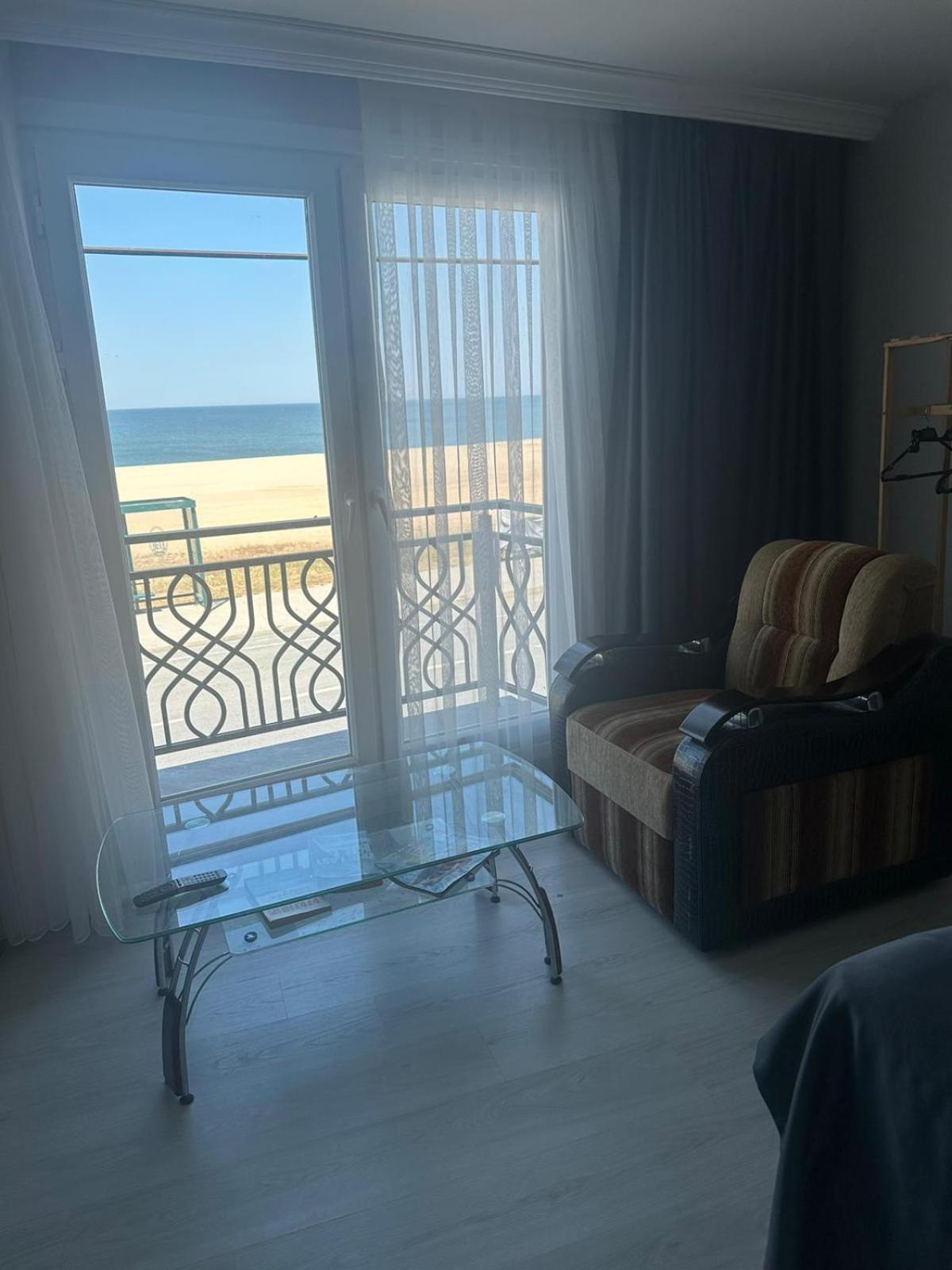 Holiday Beach Hotel Arnavutkoy Buitenkant foto